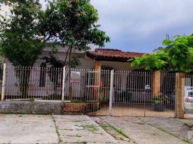 #242 - Casa para Venda em Caraguatatuba - SP